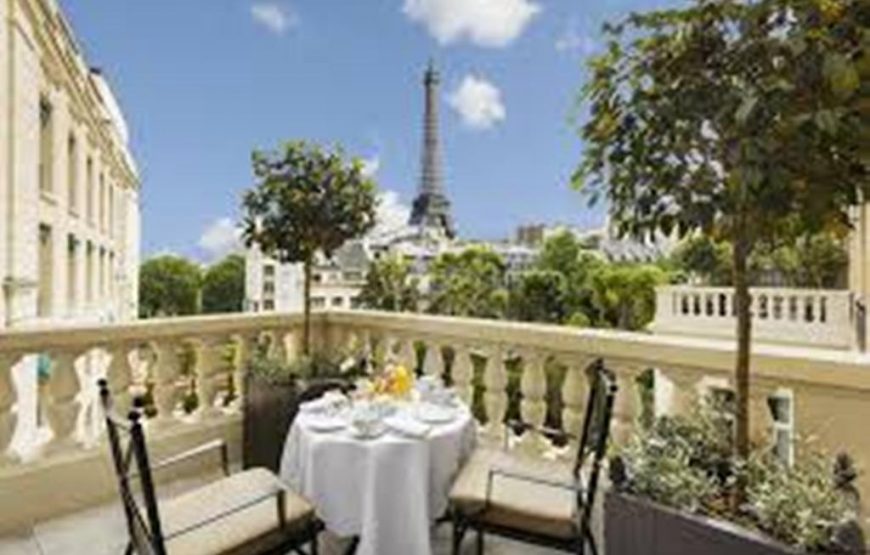 Shangri-La Hotel Paris