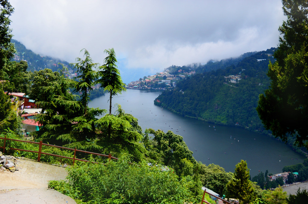 Day 1 : Delhi - Nainital (300km)