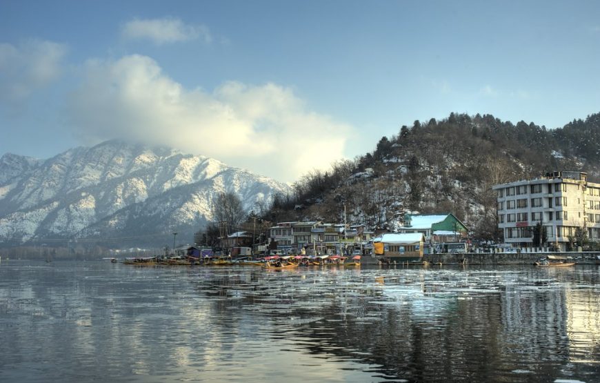 Flights Fixed Departure from Delhi to Srinagar