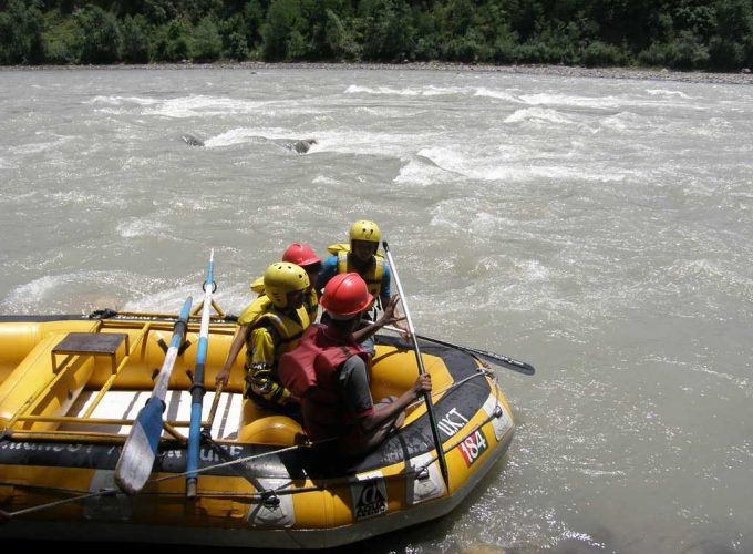 One Day Sightseeing and Rafting Adventure In Manali